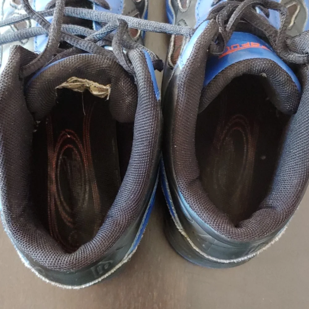 🌻 Catapult Boys Black Blue High Top Basketball Shoes Size 5